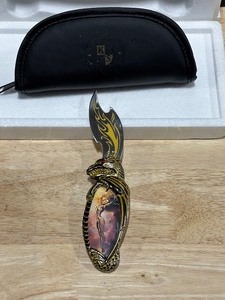 lot 38 image: Fantasy Collector Knife