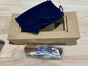 lot 46 image: Dale Earnhardt Knife