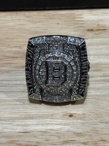 lot 72 image: Boston Bruins Replica Championship Ring