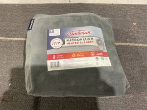 lot 108 image: Sunbeam Twin Blanket Grey Microplush, 12 Heat Settings, 12-Hour Auto Shut-Off, Electric Heated Blanket with Controller