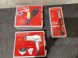 lot 615 image: LOT OF 3 Revlon Hair Tools