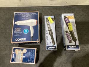 lot 619 image: LOT OF 4 Conair Hair Tools