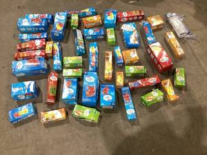lot 632 image: LOT OF Great Value Ziploc Bags