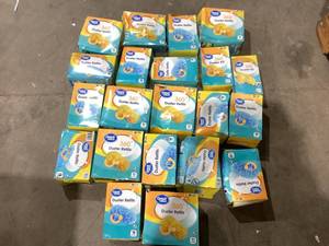 lot 490 image: LOT OF Great Value Duster Refills