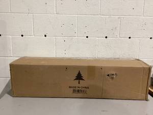 lot 499 image: Costway 7.5Ft Unlit Hinged PVC Artificial Christmas Tree