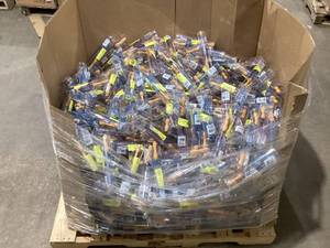 lot 639 image: Wholesale Pallet of Scalp Massager