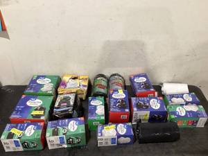 lot 640 image: LOT OF 17 Trash Bags
