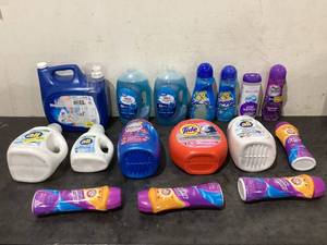 lot 647 image: LOT OF Cleaning Items
