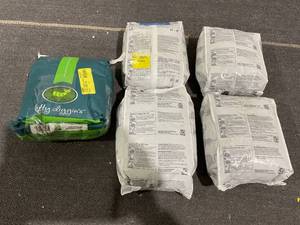 lot 189 image: LOT OF 5 Cat Litter