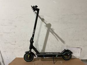 lot 290 image: RCB Scooter