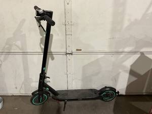 lot 292 image: Electric Scooter for Adults, Max Speed 19 Mph, 8.5 In. Solid Tires, Up to 21 Miles Long-Range Battery, Max Load 330 Lbs