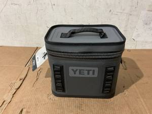 lot 8 image: YETI Hopper Flip 8 Cooler
