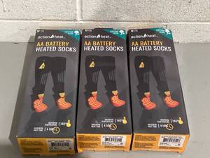 lot 538 image: LOT OF 3 Action Heat Unisex Black Cotton AA Heated Sock- 2 SmallMedium 1 LargeX-Large