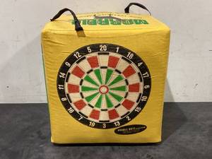 lot 664 image: Morrell Bone Collector Double Duty 400 FPS Broadhead Target