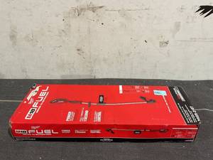 lot 99 image: Milwaukee String Trimmer KIT w QUIK LOK 2825-21ST