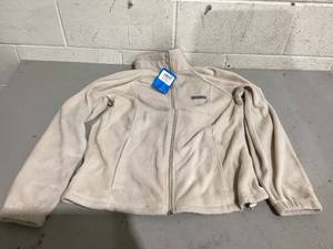 lot 577 image: Large Columbia Womens Benton Springs Full Zip
