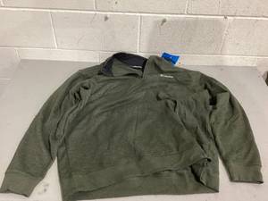 lot 582 image: XXL Columbia Mens Hart Mountain Half Zip