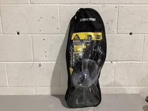 lot 588 image: ML-LXL Adult Snorkeling Set - Full Face Mask, Wide Clear View, Anti-Fog System