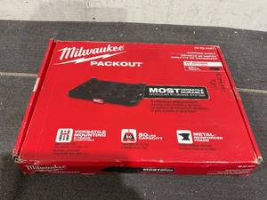 lot 195 image: Milwaukee PACKOUT Shelf for E-Track