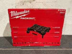 lot 200 image: Milwaukee PACKOUT Shelf for E-Track