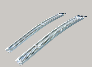 lot 686 image: YuTrax 83 Extreme Duty Arched Ramps