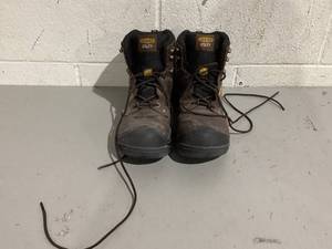lot 598 image: Size 11D KEEN Utility Mens Independence 6 Leather Waterproof Soft Toe Work Boot