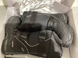lot 603 image: Size 11 Baffin Impact Mens Boots, Mid-calf Height