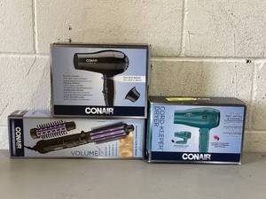 lot 485 image: LOT OF 3 Conair Hair Tools