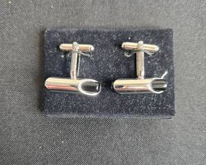 lot 20 image: Set of Pronto-Uomo Black & Silver Tone Reversible Mens Cuff Links