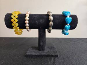 lot 26 image: Set of Elegant Beaded Bracelets with Stone and Pearl Like Designs - display not inc