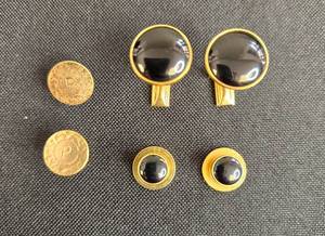 lot 40 image: Mens Gold-Plated Cufflinks and Stud Set with Black Onyx