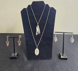 lot 106 image: Elegant Jewelry Set Including Necklaces & Earrings - display not inc
