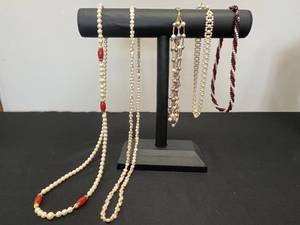 lot 154 image: Collection of Pearl Tone and Bead Necklaces with Mixed Finishes - display not inc