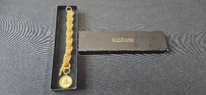 lot 76 image: Joan Rivers Classics Collection Gold-Tone Bee Charm Bracelet