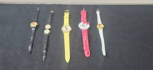 lot 88 image: Collection of Vintage Disney Character Quartz Watches - untested