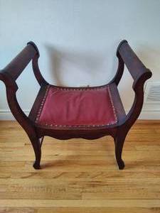 lot 13 image: Vintage Leather Lyre Bench