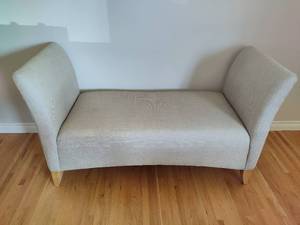 lot 20 image: Chaise Lounge in Neutral Tweed Textured Fabric