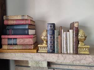lot 37 image: Vintage Books & Brass Pineapple Bookends