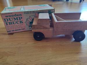 lot 43 image: Vintage Wooden Truck in Original Box