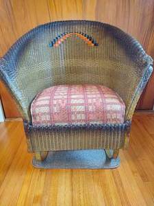 lot 8 image: Vintage 1928 Lloyd Loom Wicker Chair w Schumacher Fabric