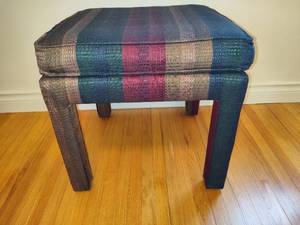 lot 59 image: Fully Upholstered Silk Ottoman by Sherrill Furniture