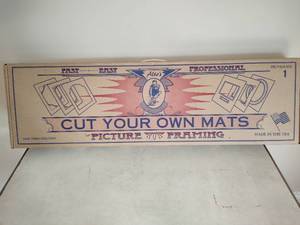 lot 88 image: Altos Professional Mat Cutting Tool
