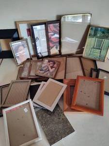 lot 94 image: Photo Frames (Lot 2)