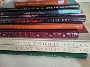 lot 91 image: Lot of World Atlases - Readers Digest, Rand McNally & more
