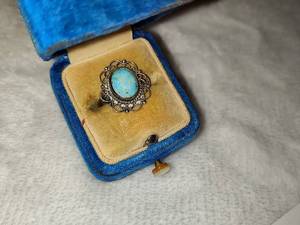 lot 102 image: Vintage Sterling Silver Pinkie Ring