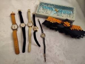 lot 110 image: Lot of Ladies Fashion Watches & Garters