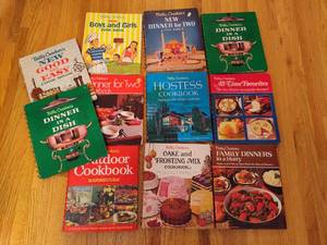 lot 164 image: Vintage Betty Crocker 10 Cookbooks