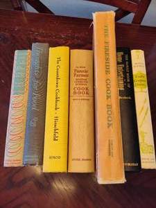 lot 165 image: Lot of Vintage Entertaining & Cookbooks