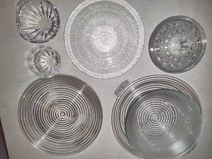 lot 161 image: Assorted Fancy Glassware