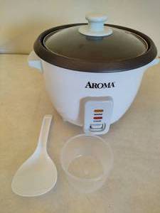 lot 66 image: Aroma Rice Cooker